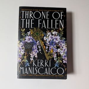 Throne of the Fallen By Kerri Maniscalco Paperback Book